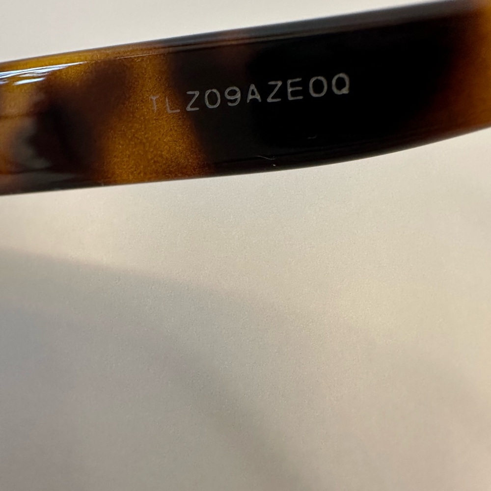 Authentic Gucci Brown Tortoise Shell Glasses Clea… - image 6